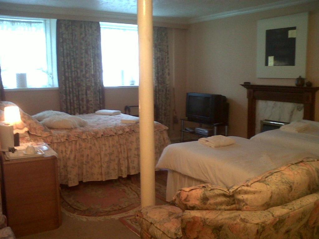 Roxburghe Guest House Kinross ภายนอก รูปภาพ